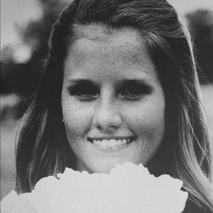 Meet your Posher, Kenzie